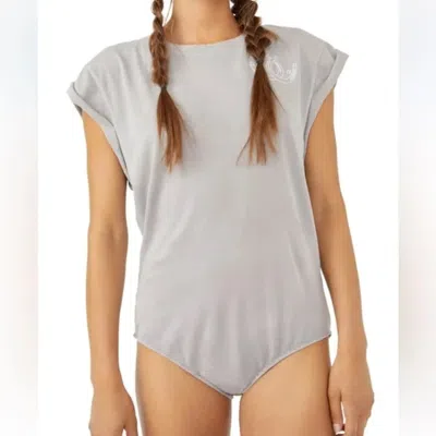 Free People Women's  Go-to Bodysuit Gray Graphic Print Short Sleeve Red1382