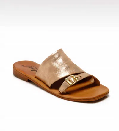 FREE PEOPLE WOMEN'S MILA FLAT SANDAL IN ROSE GOLD