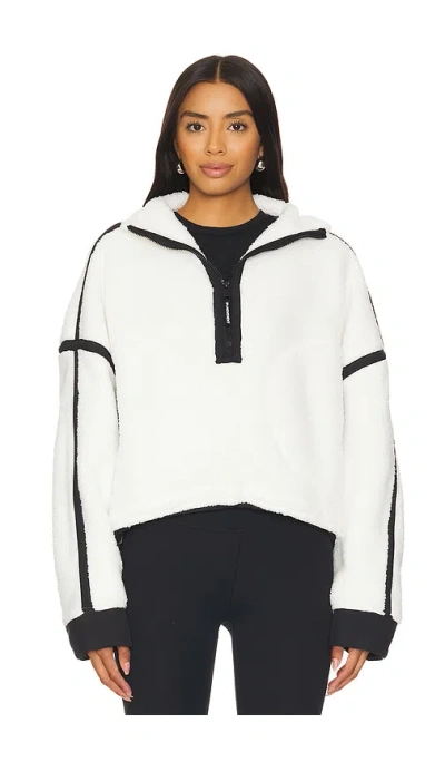 Free People X Fp Movement Mountain High 1/2 Zip In 화이트