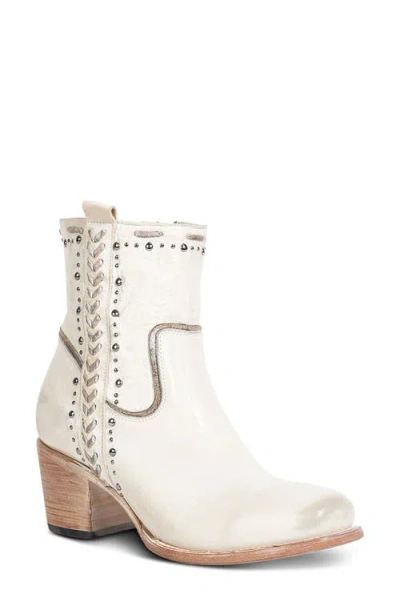 Freebird Duke Bootie In White