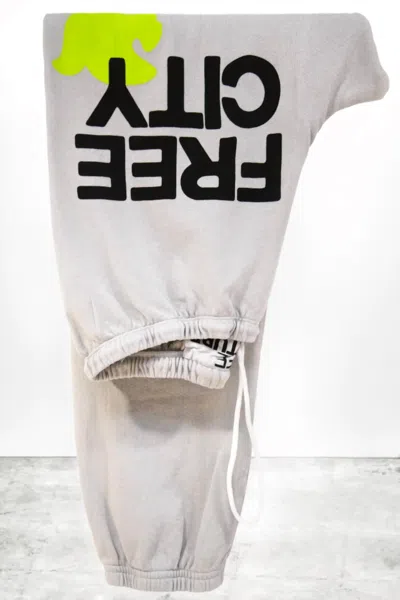 Freecity Large Sweatpant In Stardust In White