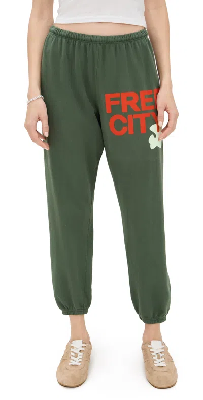 Freecity Large Sweatpants Surplus