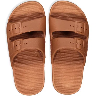 Freedom Moses Men's Basic Sandal In Toffee In Brown