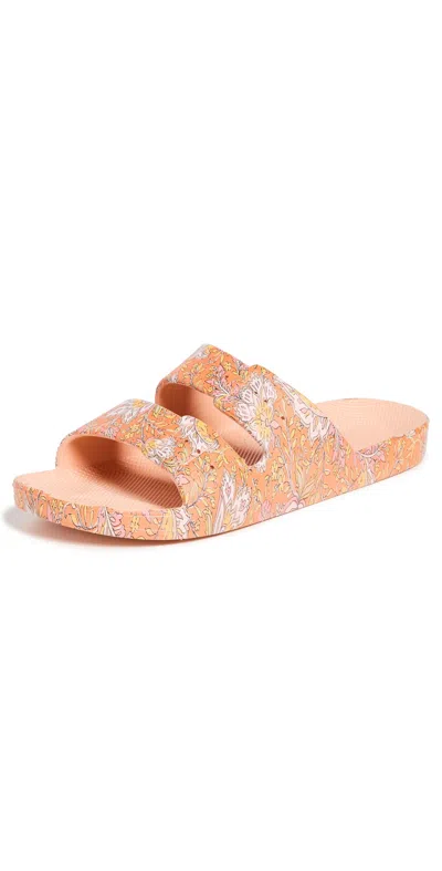 Freedom Moses Moses Sandals Maya Apricot In Orange