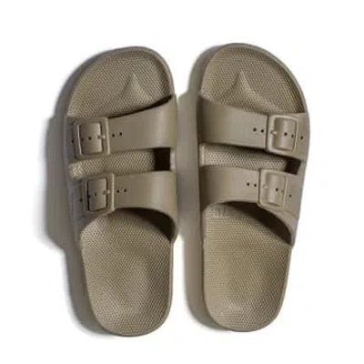 Freedom Moses Slippers Khaki In Brown