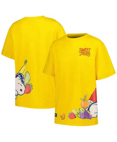 Freeze Max Women's Snoopy Yellow Peanuts Sweet Dreams Boyfriend T-shirt