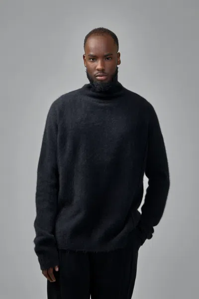 Frei-mut Kilmun In Black