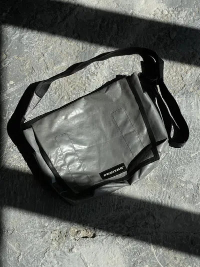 Pre-owned Freitag Recycled Silver Messenger Crossbody Bag