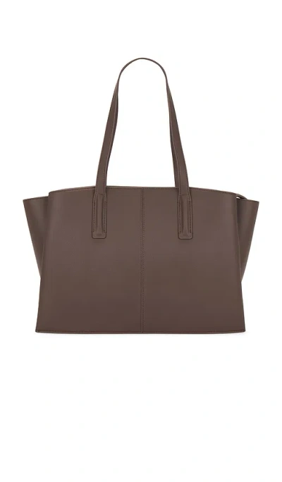 Freja New York Paloma Tote In 浓咖啡色