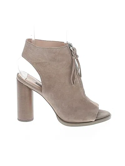 Pre-owned French Connection Sandals In Gray