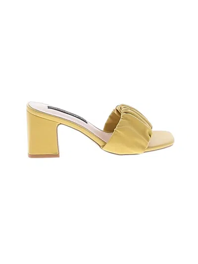 Pre-owned French Connection Sandals In Yellow