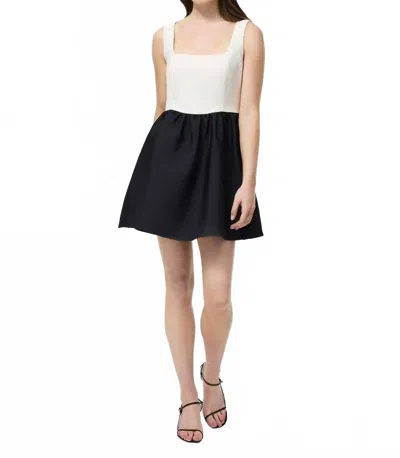 FRENCH CONNECTION STRUCTURED SQUARE NECK SLEEVELESS MINI DRESS IN PORCELAIN CREAM