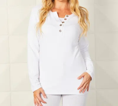 French Kyss Button Top In White In Purple
