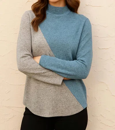 French Kyss Color Block Turtleneck Sweater In Wind/tin In Blue