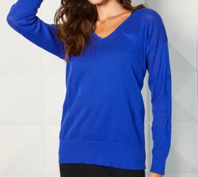 French Kyss Lightweight V-neck Star Top In Ink In Blue