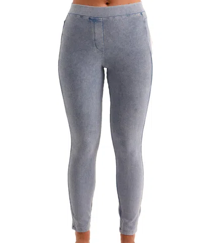 French Kyss Mid Rise Jegging In Light Blue In Multi
