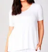 French Kyss Short Sleeve V-neck T Shirt In White In White