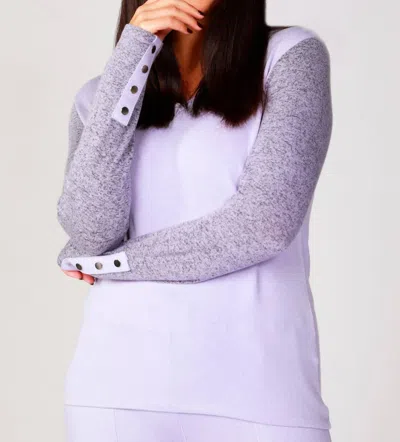 French Kyss Snap Sleeve V-neck Pullover In Black/lilac In Purple