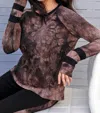 French Kyss Tie Dye Crew Top With Stripe In Suede In Multi