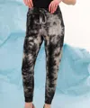French Kyss Tie Dye Jogger Pants In White/black In Multi