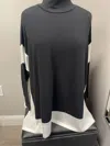 French Kyss Two Tone Poncho In Black/white In Black