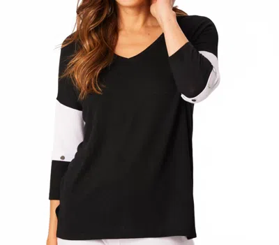 French Kyss V-neck Long Sleeve Top In Black/white
