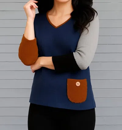 French Kyss V-neck Sweater In Navy Multi In Blue