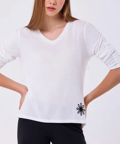 French Kyss V-neck Top With Flower In Ivory/black In Multi