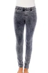 French Kyss Capri Jeggings In Charcoal In Grey