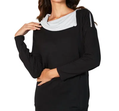 French Kyss Zip Neck Top In Black/slate