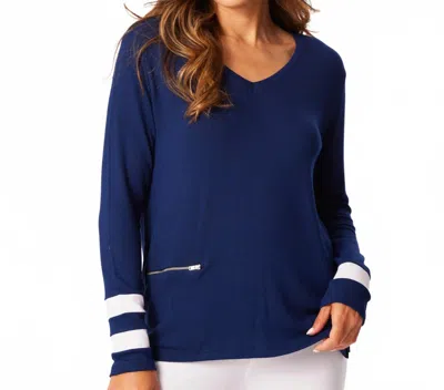 French Kyss Zip Pocket V-neck Top In Navy/white In Blue