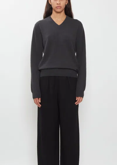 Frenckenberger Mini V Neck Sweater In Gray