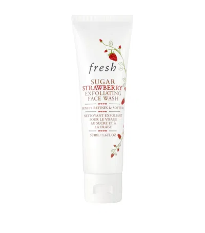 FRESH SUGAR STRAWBERRY EXFOLIATING FACE WASH