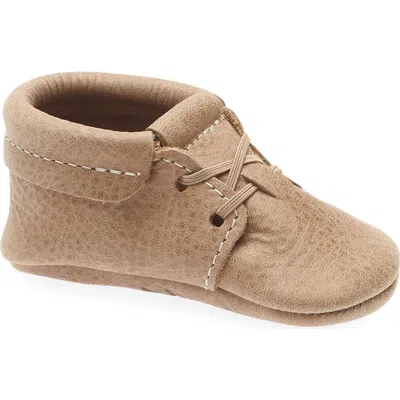 Freshly Picked Kids' Oxford Baby Shoe In Brown