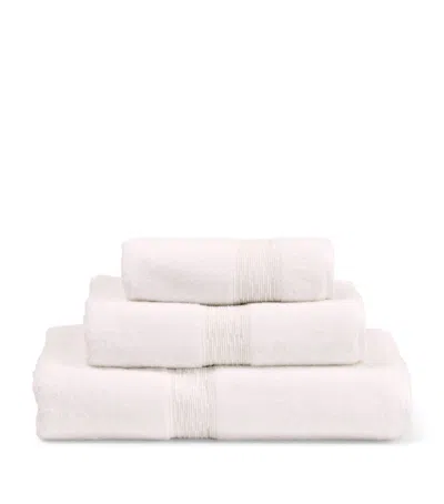 Frette Balance Lace Guest Towel In White