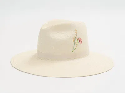 Freya Cross Stitch Hat In Wheat/poppy In White