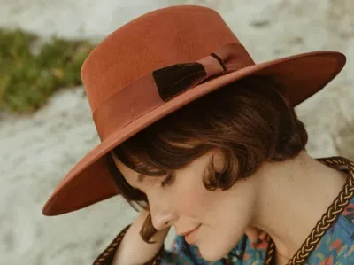 Freya Women's Wool Velvet Bow Hat In Nutmeg In Brown