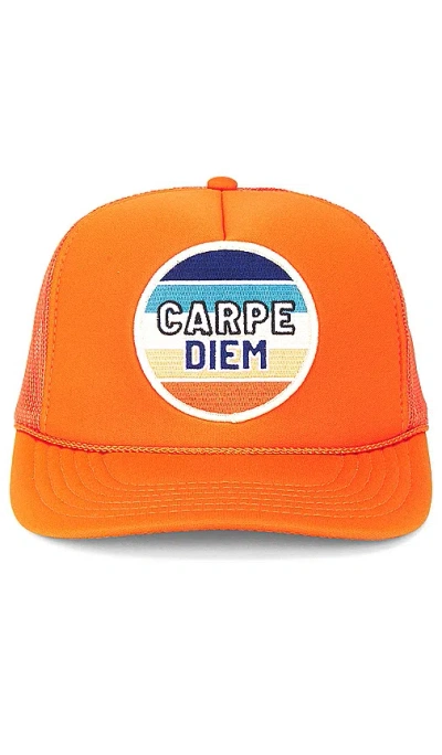 Friday Feelin Carpe Diem Hat In 橙色