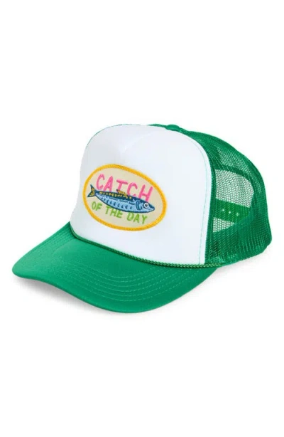 Friday Feelin ' Catch Of The Day Trucker Hat In Pink