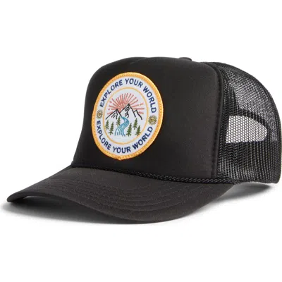 Friday Feelin ' Explore Your World Trucker Hat In Black