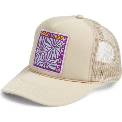 Friday Feelin ' Good Vibes Social Club Trucker Hat In Tan