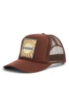 Friday Feelin ' Grateful Tan Patch Trucker Hat In Brown