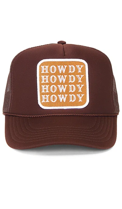 Friday Feelin Howdy Hat In 棕色