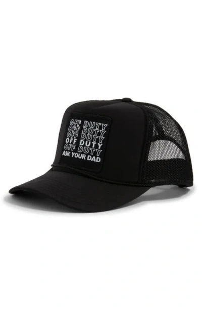 Friday Feelin ' Off Duty Patch Trucker Hat In Black