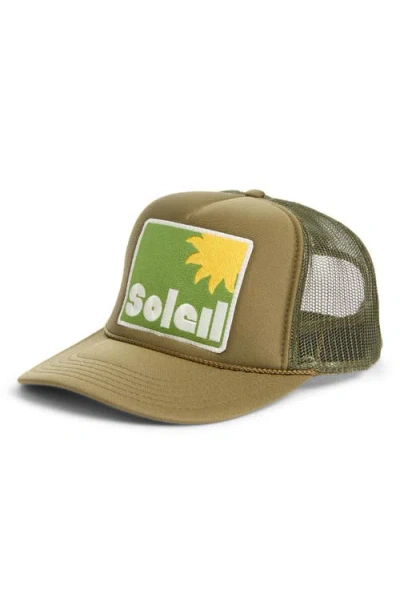 Friday Feelin ' Soleil Sun Trucker Hat In Green