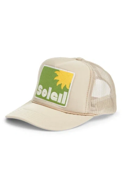 Friday Feelin ' Soleil Sun Trucker Hat In Neutral