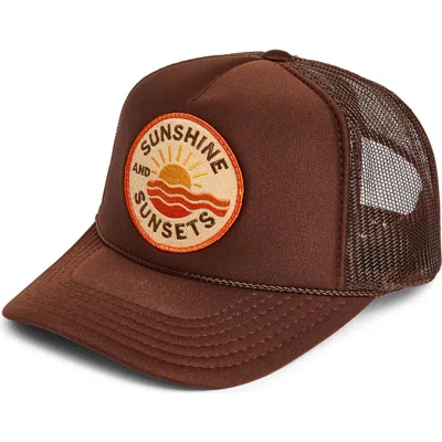 Friday Feelin ' Sunshine & Sunsets Trucker Hat In Brown