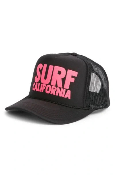 Friday Feelin ' Surf California Trucker Hat In Black