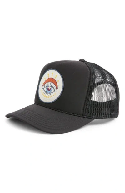 Friday Feelin ' Third Eye Trucker Hat In Black