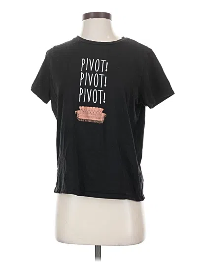Pre-owned Friends Short Sleeve T-shirt In Black